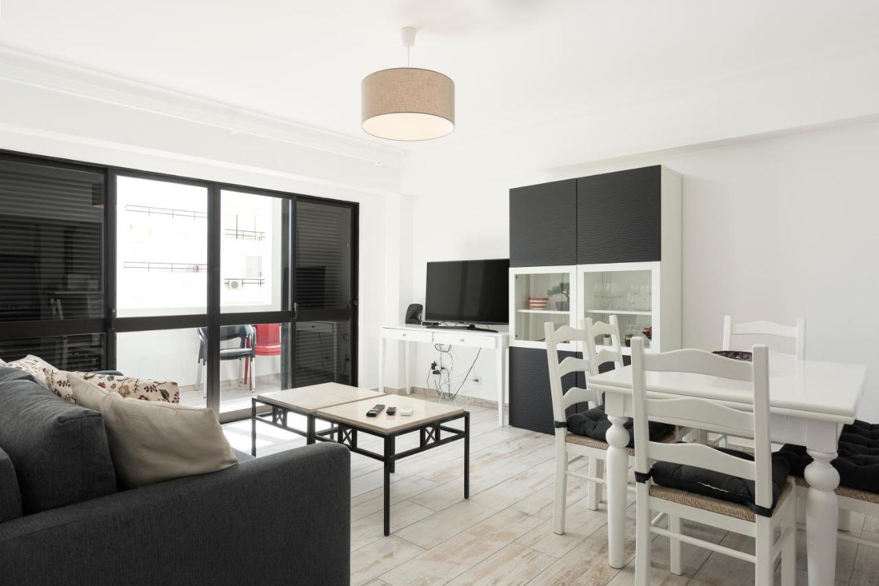 Chantal Apartment - Near The Beach - Quarteira Exteriör bild